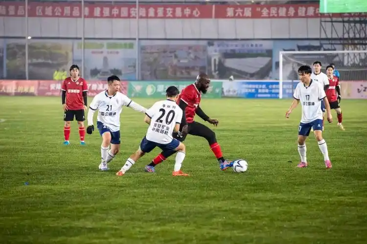 泰国超级联赛：武里南联 VS 巴吞联